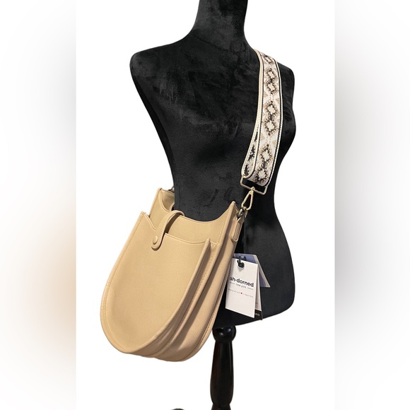 Ahdorned NY Vegan Leather Messenger Bag - New with Tag - Picture 6 of 16